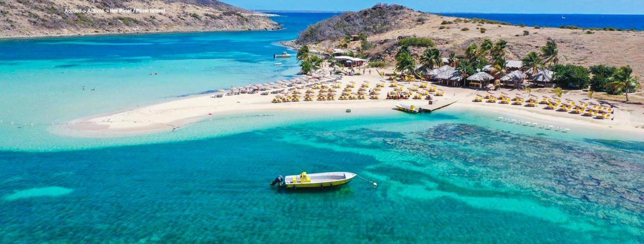 Top Floor Unit 520 Ft2 - 48 M2 With Stunning Dominant View On Ocean, St Barth, Orient Bay Cul de Sac Екстер'єр фото