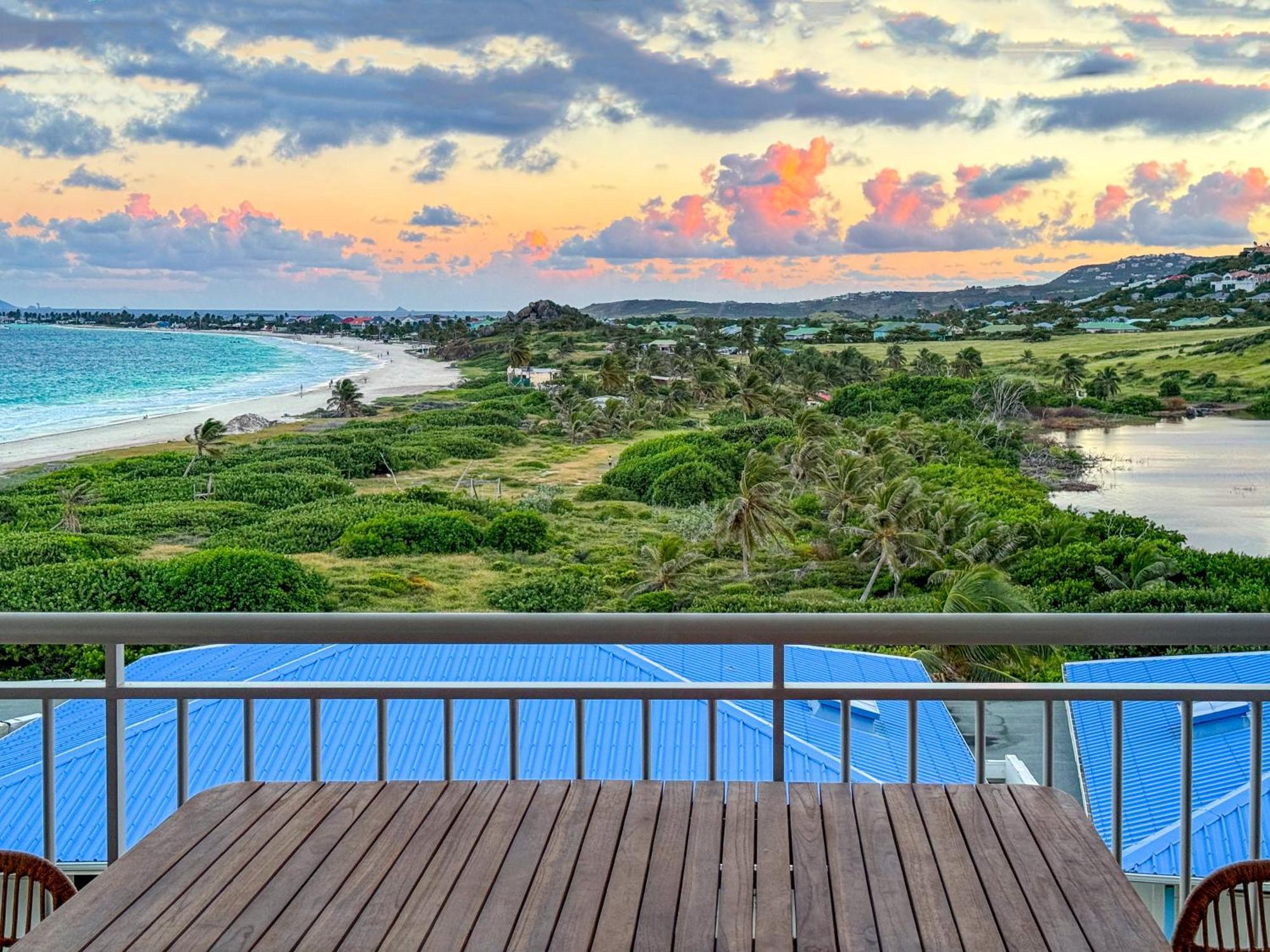 Top Floor Unit 520 Ft2 - 48 M2 With Stunning Dominant View On Ocean, St Barth, Orient Bay Cul de Sac Екстер'єр фото